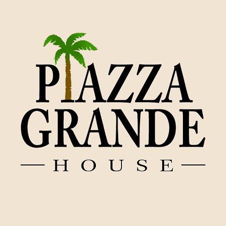 ポリニャーノ・ア・マーレPiazza Grandeアパートメント エクステリア 写真